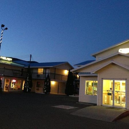 Cache Creek Inn מראה חיצוני תמונה