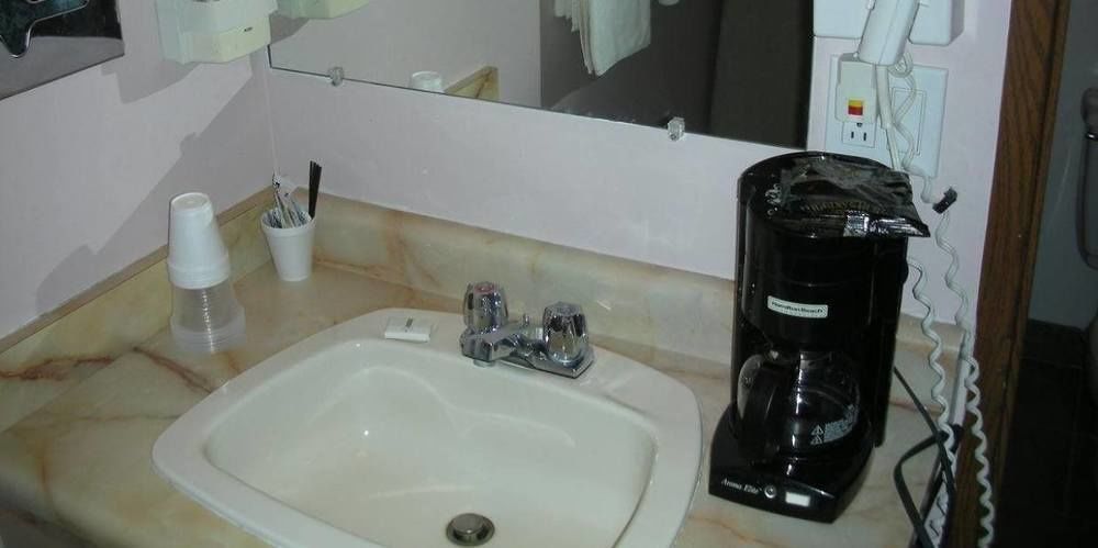 Cache Creek Inn מראה חיצוני תמונה